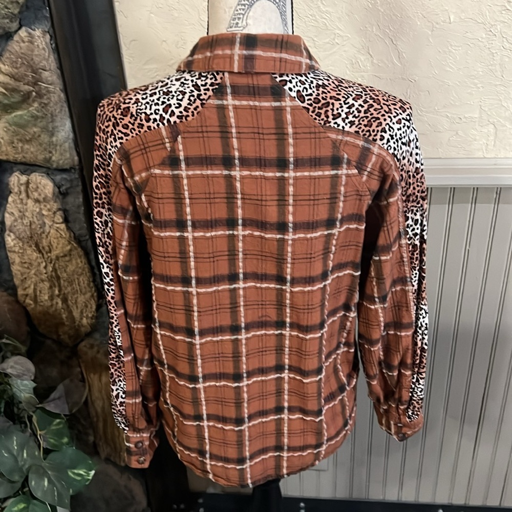 Loveriche Shirt - Picture 3 of 6